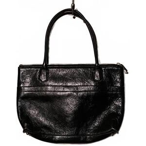HOBO black leather double handle bag W/front magnetic pocket. & FREE WRISTLET